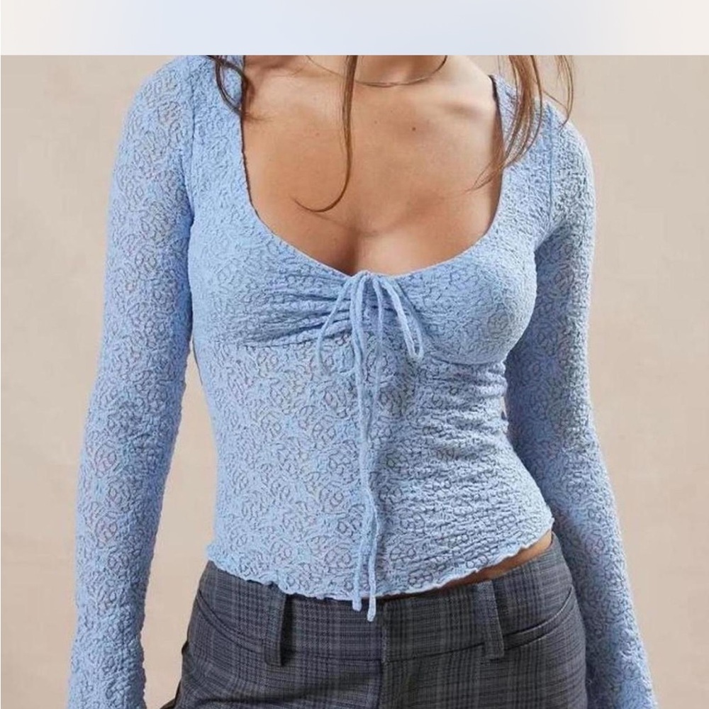 Kimchi Blue Light Blue Lace Ruched Top